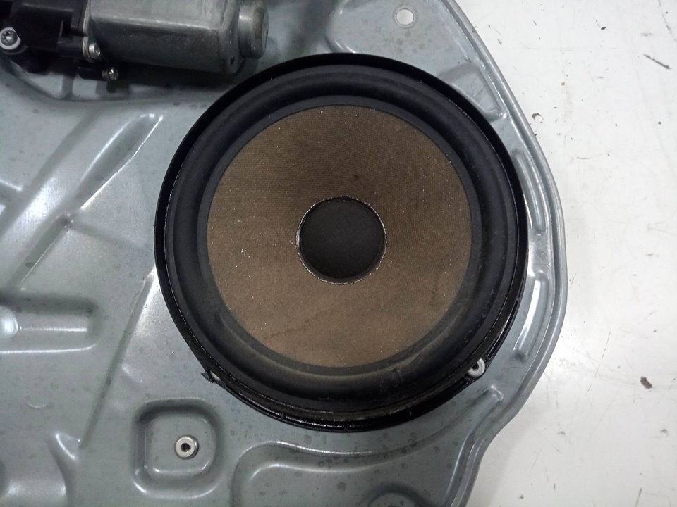 PaÑo puerta delantero izquierdo volkswagen polo fastback (2005