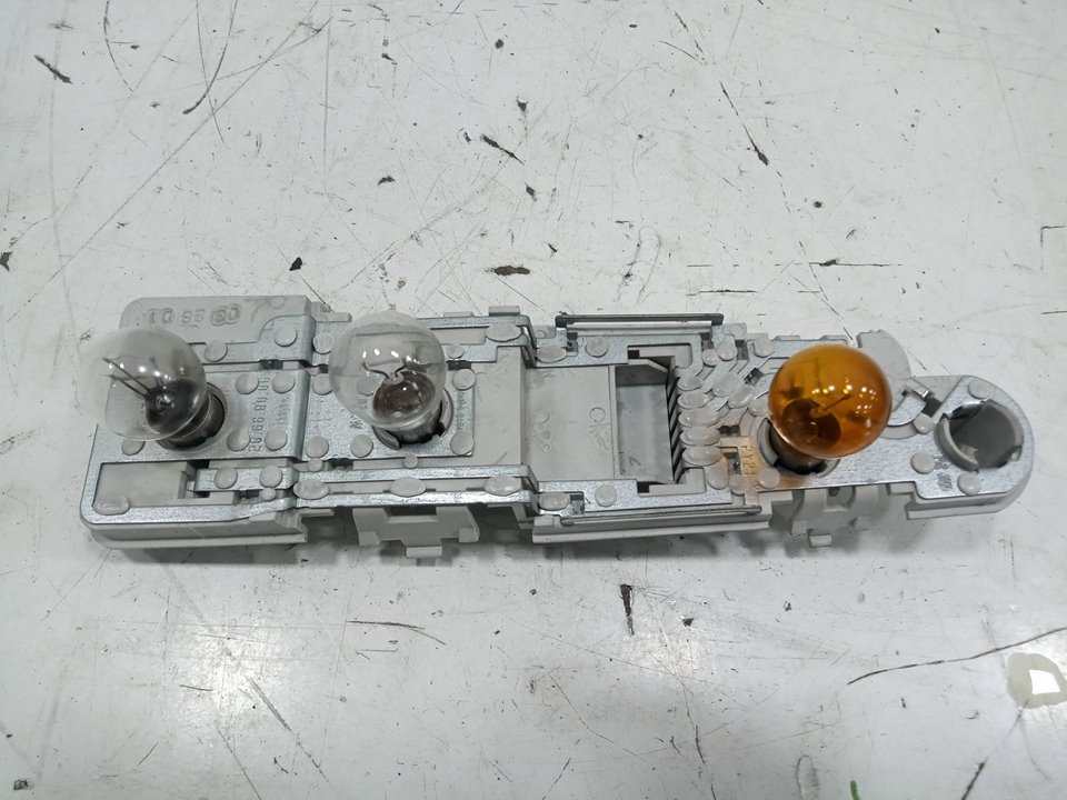 Portalamparas trasero derecho opel astra g caravan    |   0