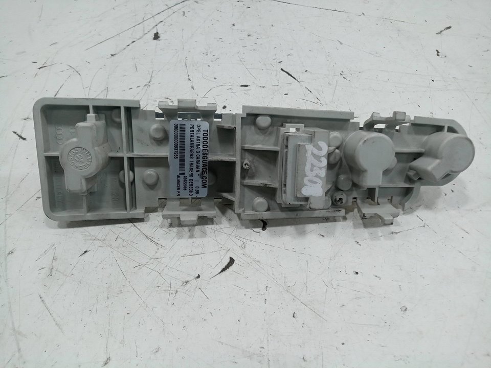 Portalamparas trasero derecho opel astra g caravan    |   0
