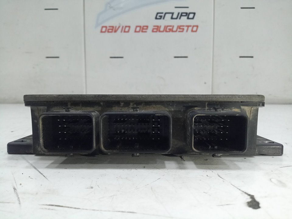 Centralita motor uce renault clio ii fastback (2001