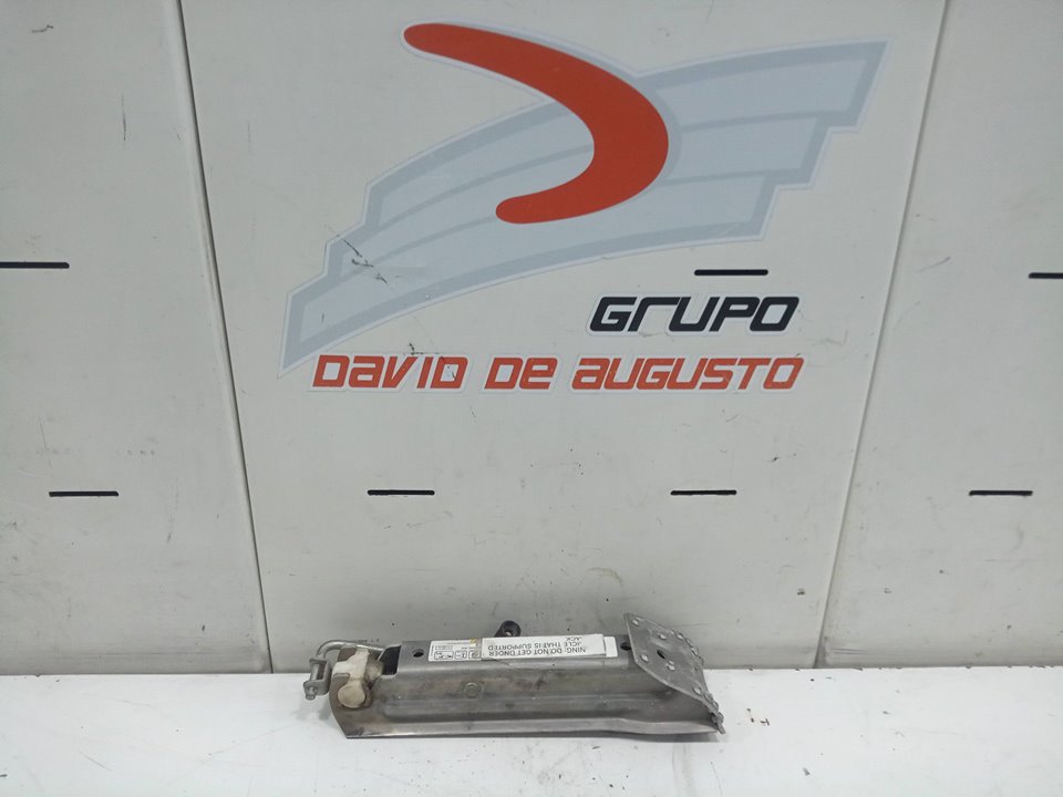 Gato mercedesbenz clase e sedÁn (2