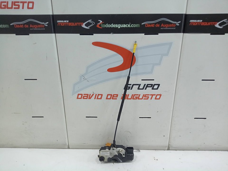 Cerradura puerta trasera derecha opel astra j fastback (201120