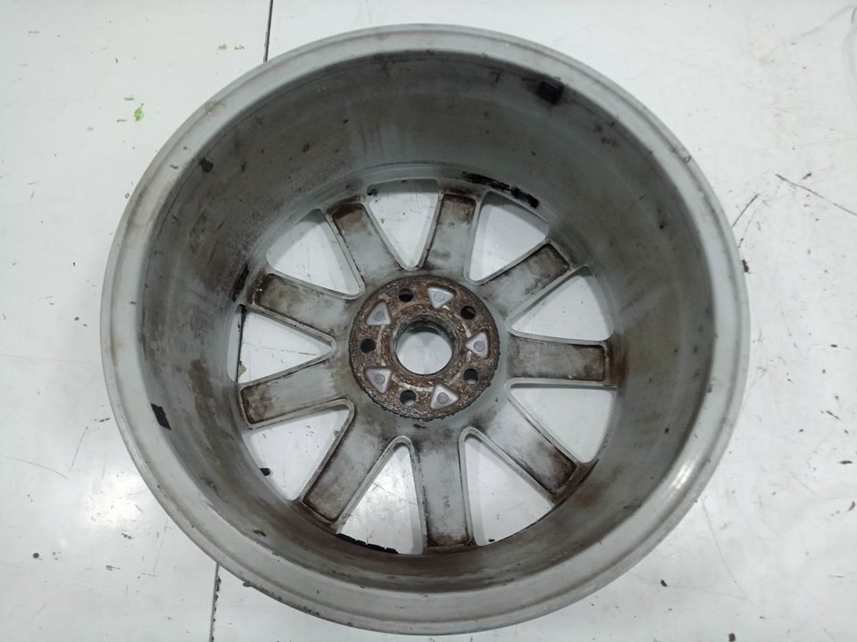 Llanta volkswagen golf v berlina (1k1