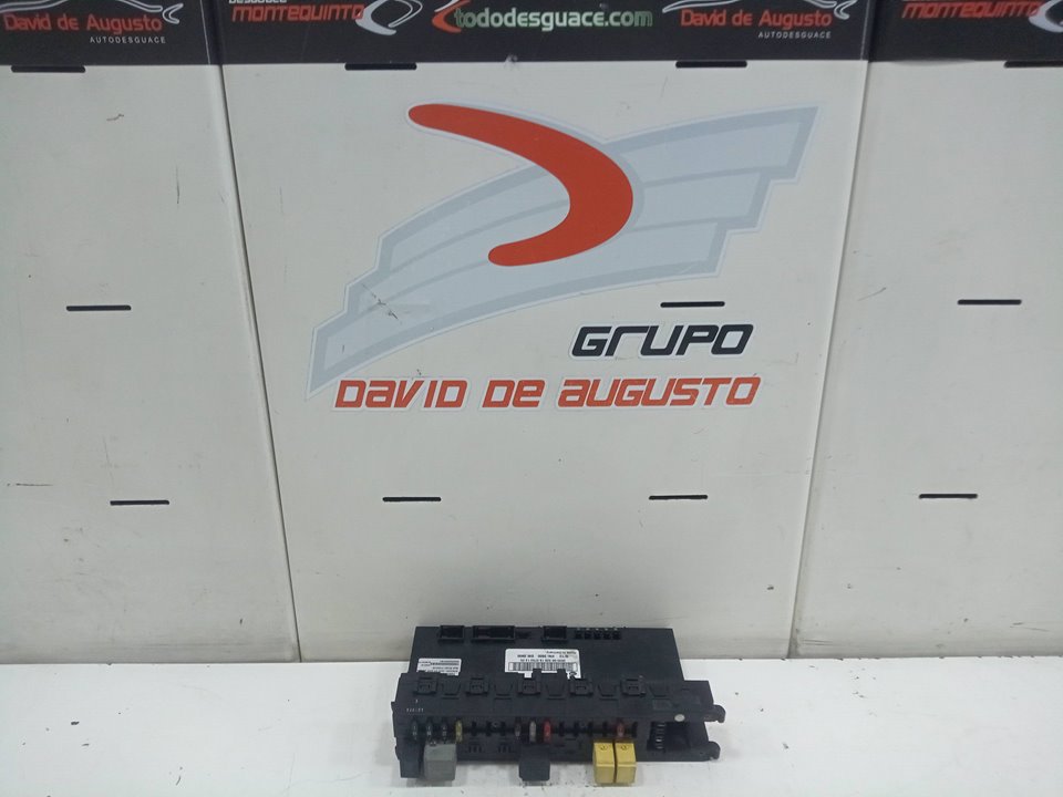 Caja reles / fusibles mercedes clase c (w203) berlin