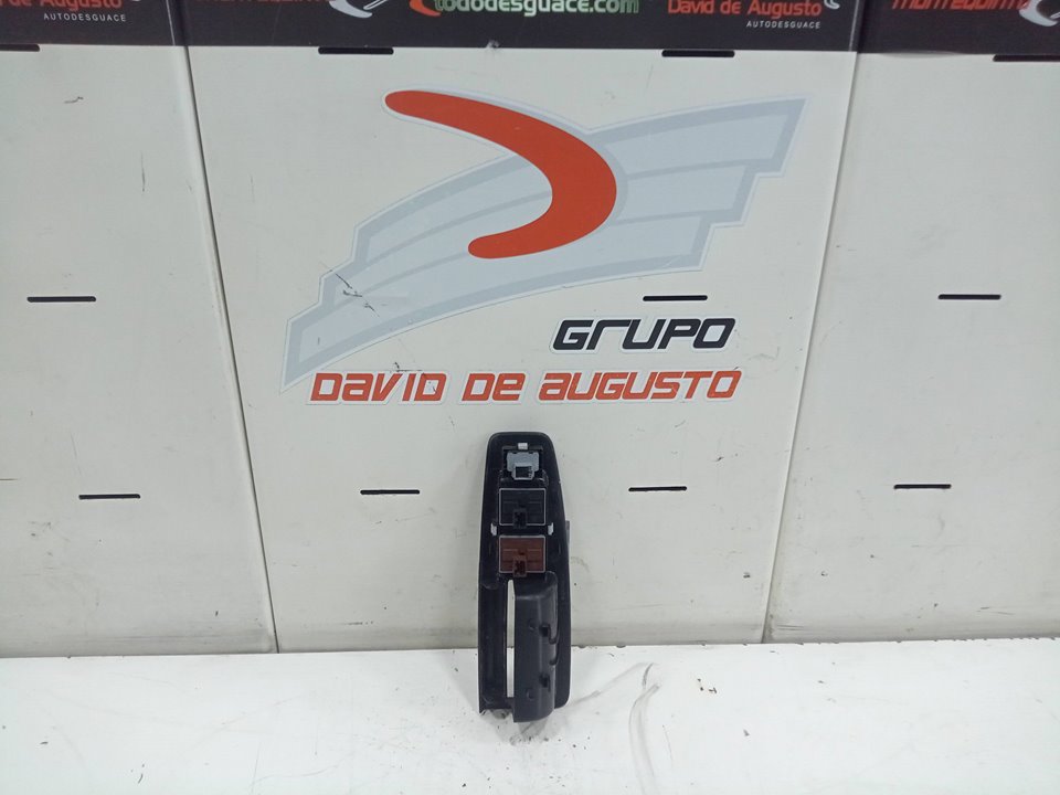 Carcasa delantero izquierdo de mando elevalunas opel vivaro a furgÓn furgÓn (2