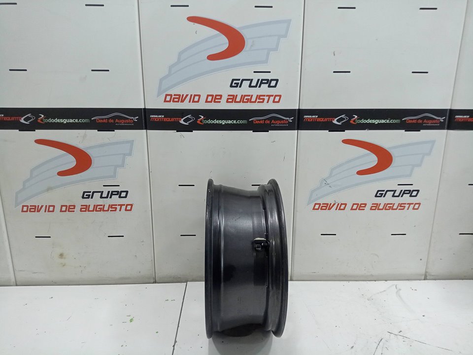 Llanta ford tourneo connect  grand t