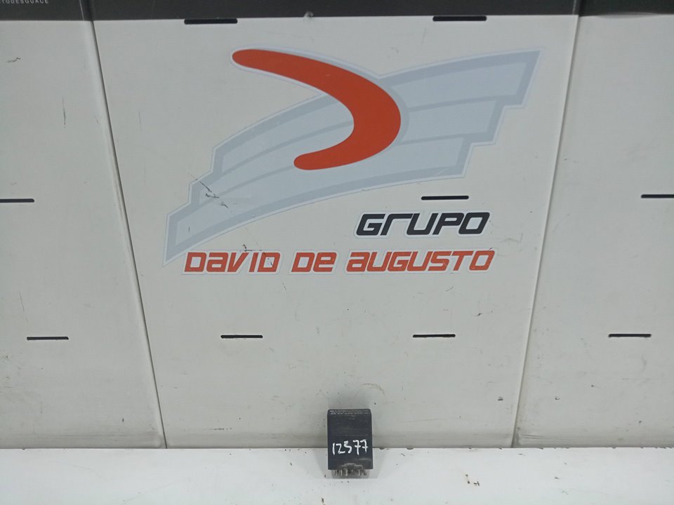 Rele mercedesbenz clase e tmodel 