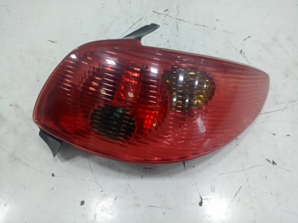 Piloto trasero izquierdo peugeot 206 fastback fastback 