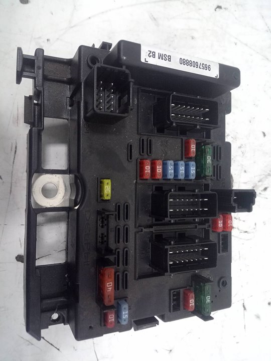 Caja reles / fusibles peugeot 206 fastback fastback 
