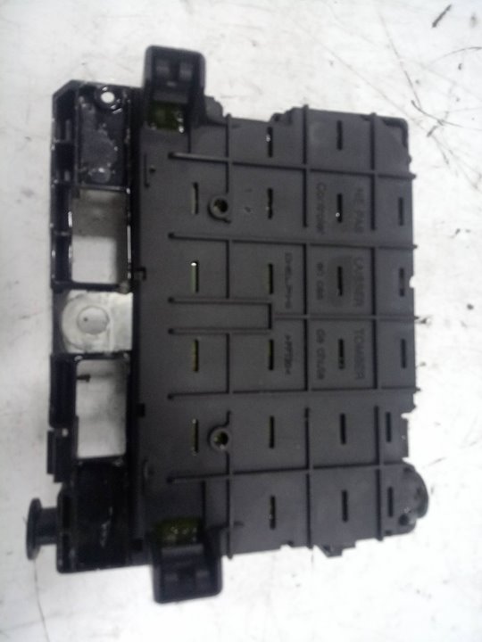 Caja reles / fusibles peugeot 206 fastback fastback 