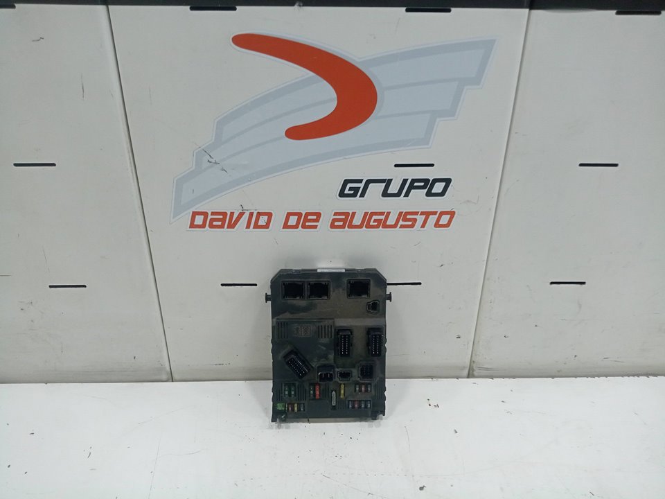 Caja reles / fusibles citroen c3 i fastback (200220