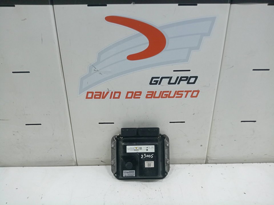 Centralita motor uce opel zafira b monospace (2008