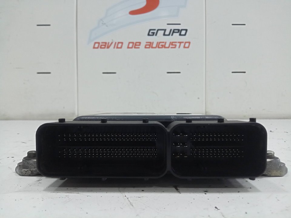 Centralita motor uce opel zafira b monospace (2008