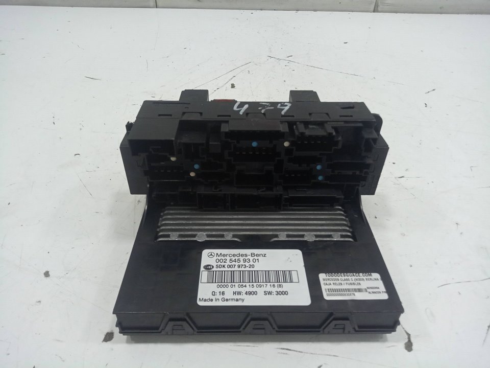 Caja reles / fusibles mercedesbenz clase c sedÁn (2