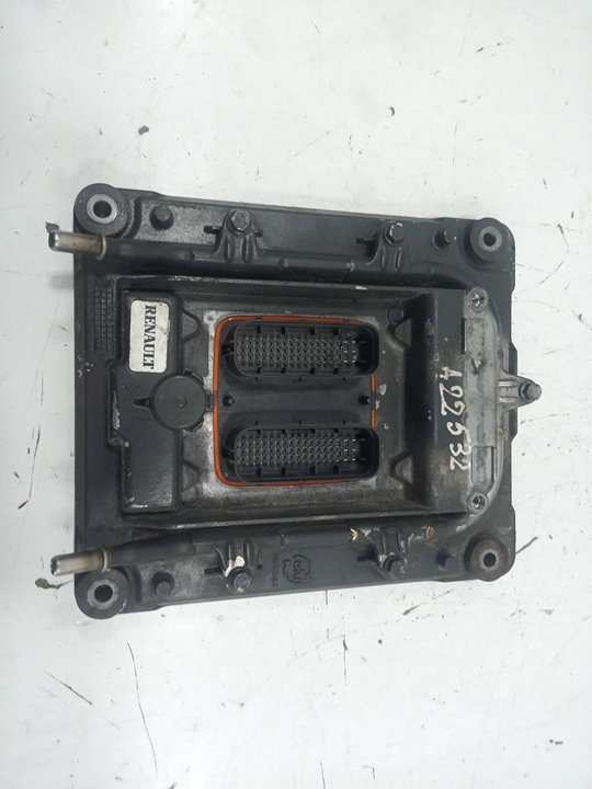 Centralita motor uce renault t 460 dti 11 460 euro 