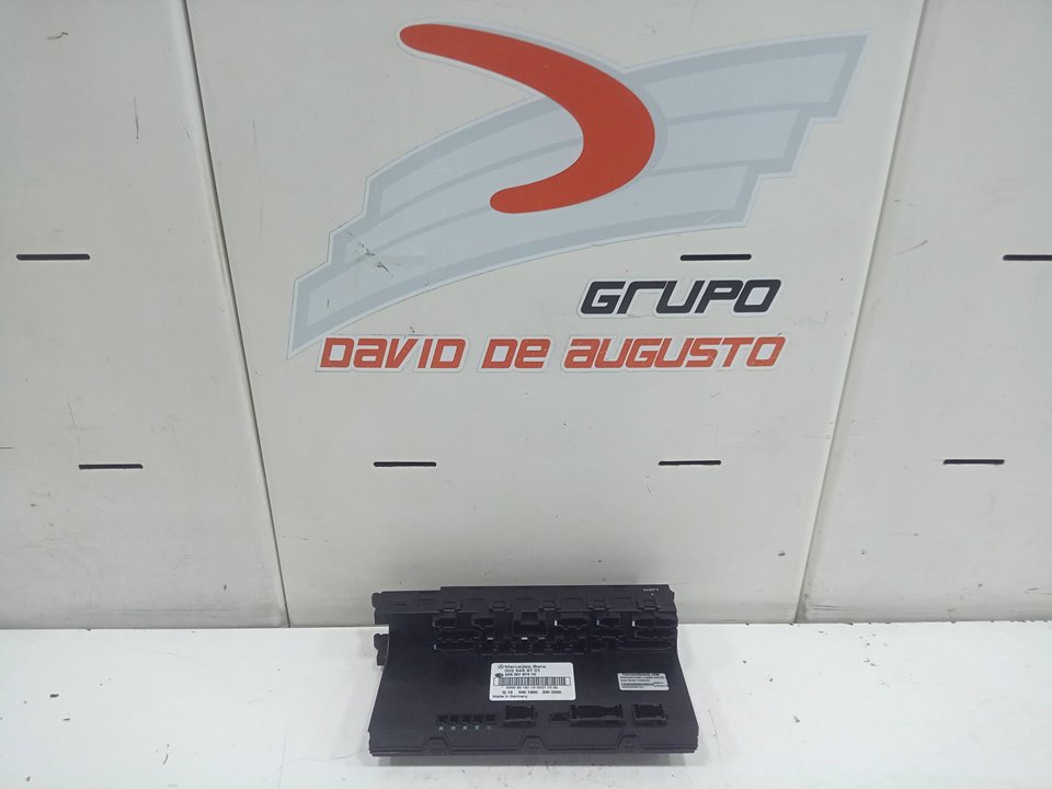 Caja reles / fusibles mercedesbenz clase c sedÁn (2