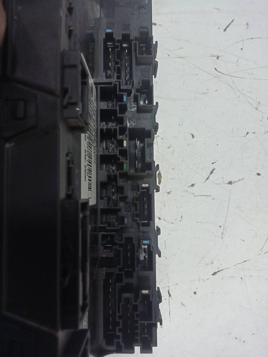 Caja reles / fusibles mercedesbenz clase c sedÁn (2