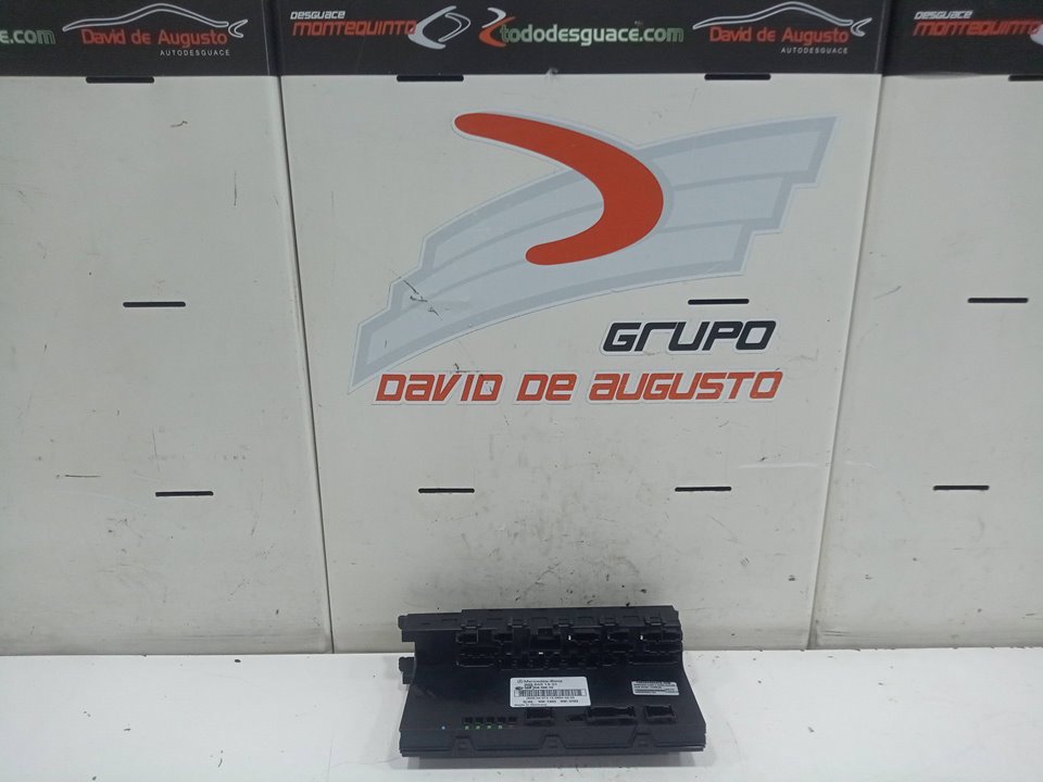 Caja reles / fusibles mercedesbenz clase c sedÁn (2