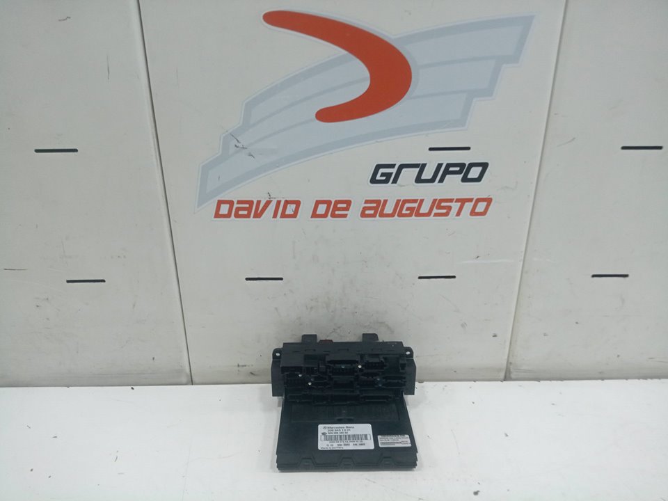 Caja reles / fusibles mercedesbenz clase c sedÁn (2
