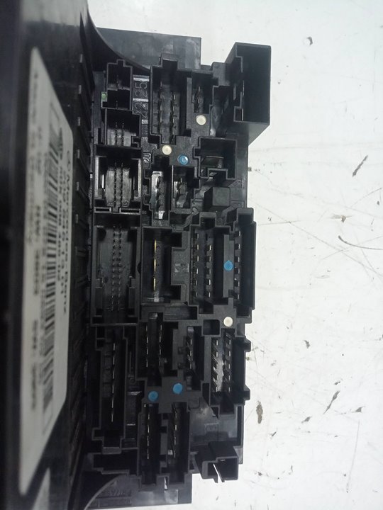 Caja reles / fusibles mercedesbenz clase c sedÁn (2