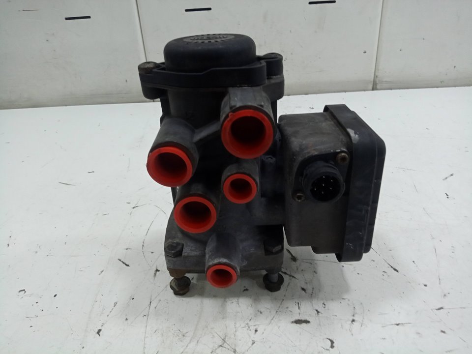 Valvula ebs renault magnum ab 2005 cabina 