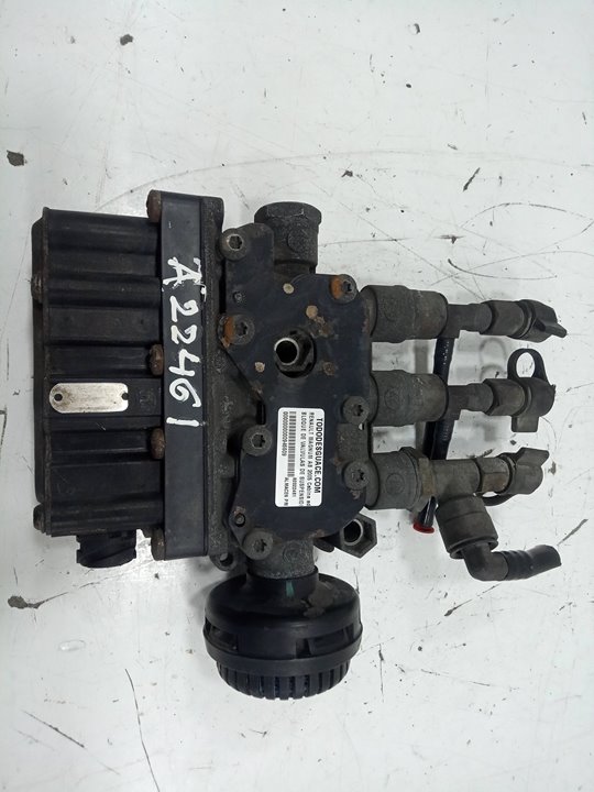 Bloque de valvulas de suspension neumatica  renault magnum ab 2005 cabina 