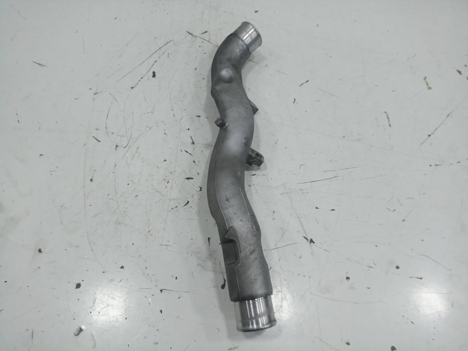 Tubo gases toyota avensis ranchera famili