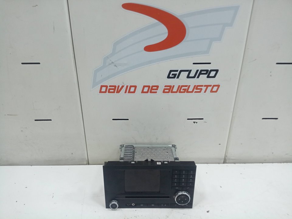 Pantalla radio mercedes actros 23 2  ejes 