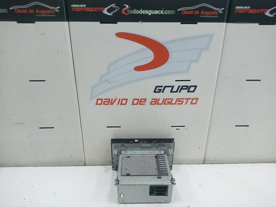 Pantalla radio mercedes actros 23 2  ejes 