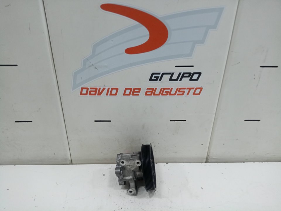 Bomba direccion mercedesbenz clase c tmodel 