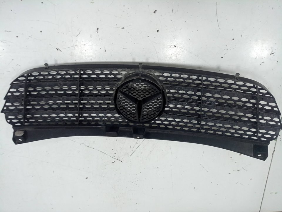 Rejilla delantera mercedesbenz vito autobÚs aut