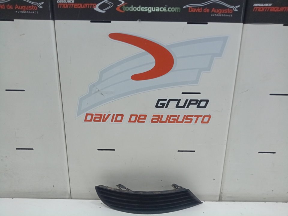 Rejilla paragolpes derecha seat leon fastback (19992006)