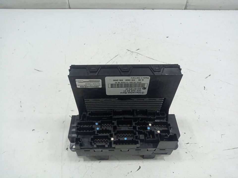 Caja reles / fusibles mercedesbenz clase c sedÁn (2