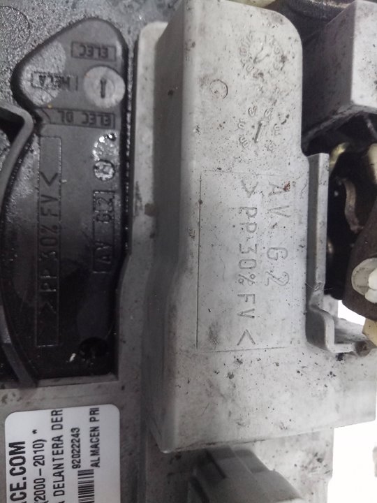 Cerradura puerta delantera derecha volvo s60 berlina    |   0.00