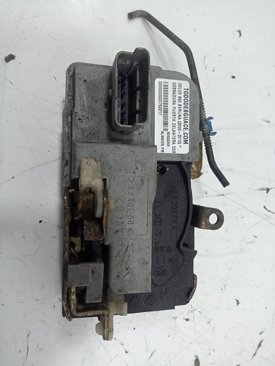 Cerradura puerta delantera derecha volvo s60 berlina    |   0.00