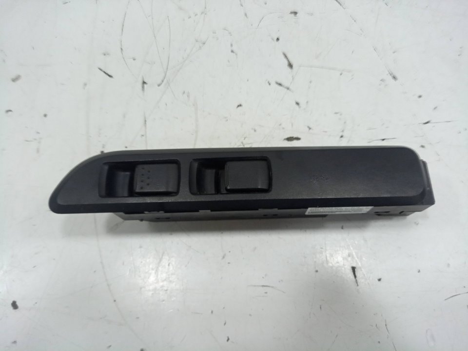 Mando elevalunas delantero izquierdo fuso canter 3s13   |   01.13 