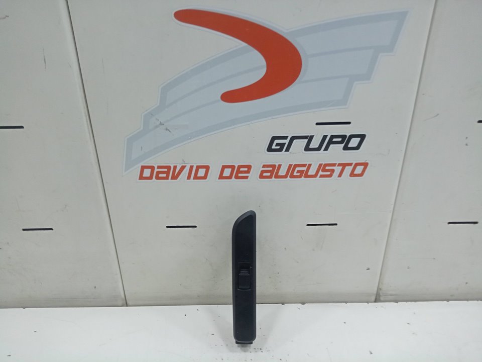 Mando elevalunas delantero derecho fuso canter 3s13   |   01.13 