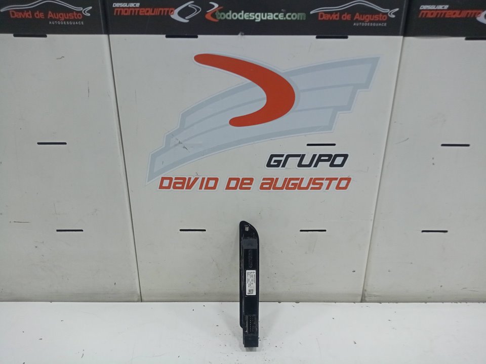 Mando elevalunas delantero derecho fuso canter 3s13   |   01.13 