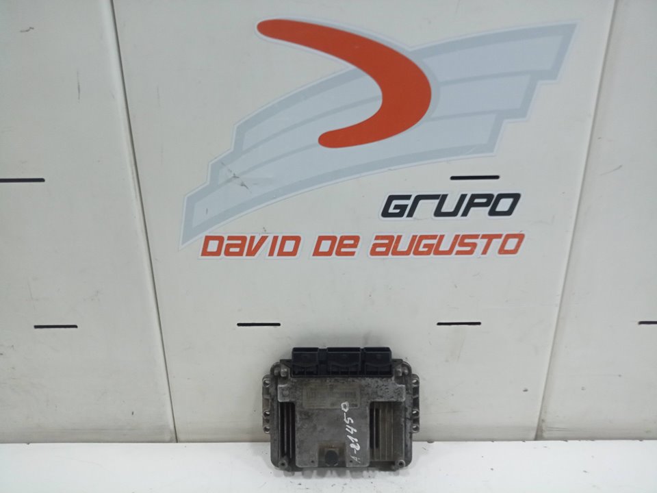 Centralita motor uce nissan primera hatchback fastb