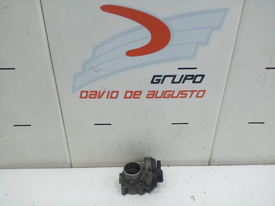 Caja mariposa ford fiesta v fastback (20012