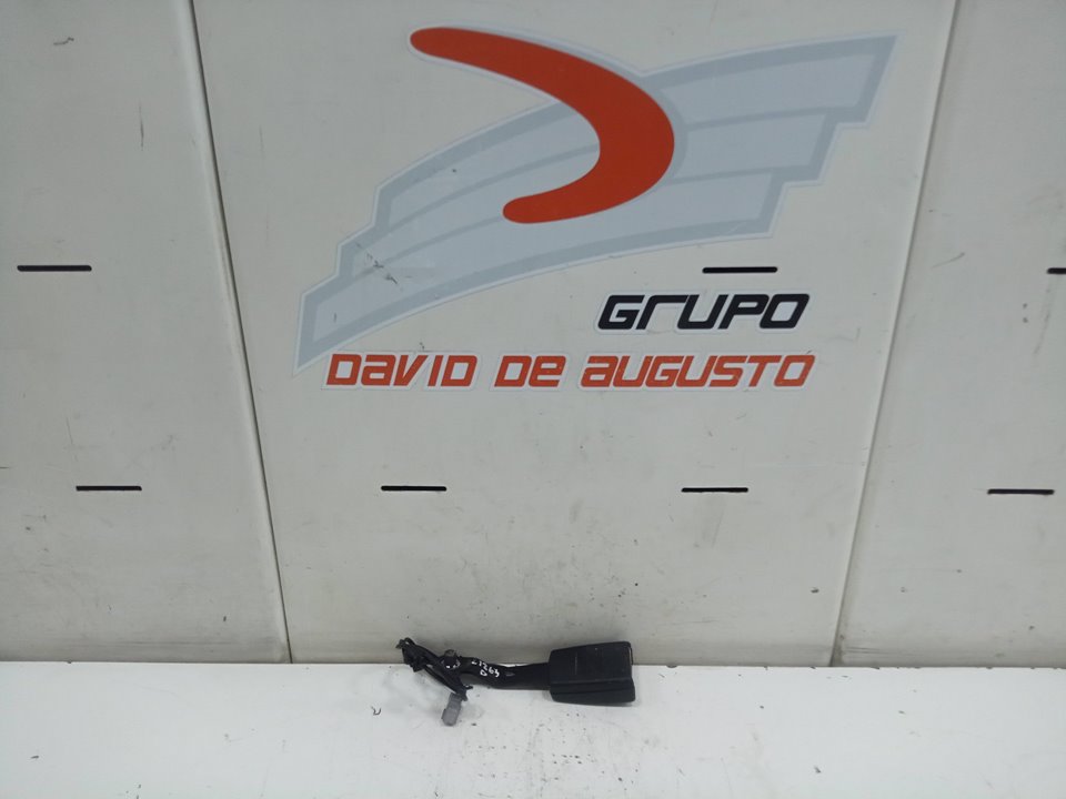 Anclaje cinturon delantero izquierdo fiat grande punto (199)    | 