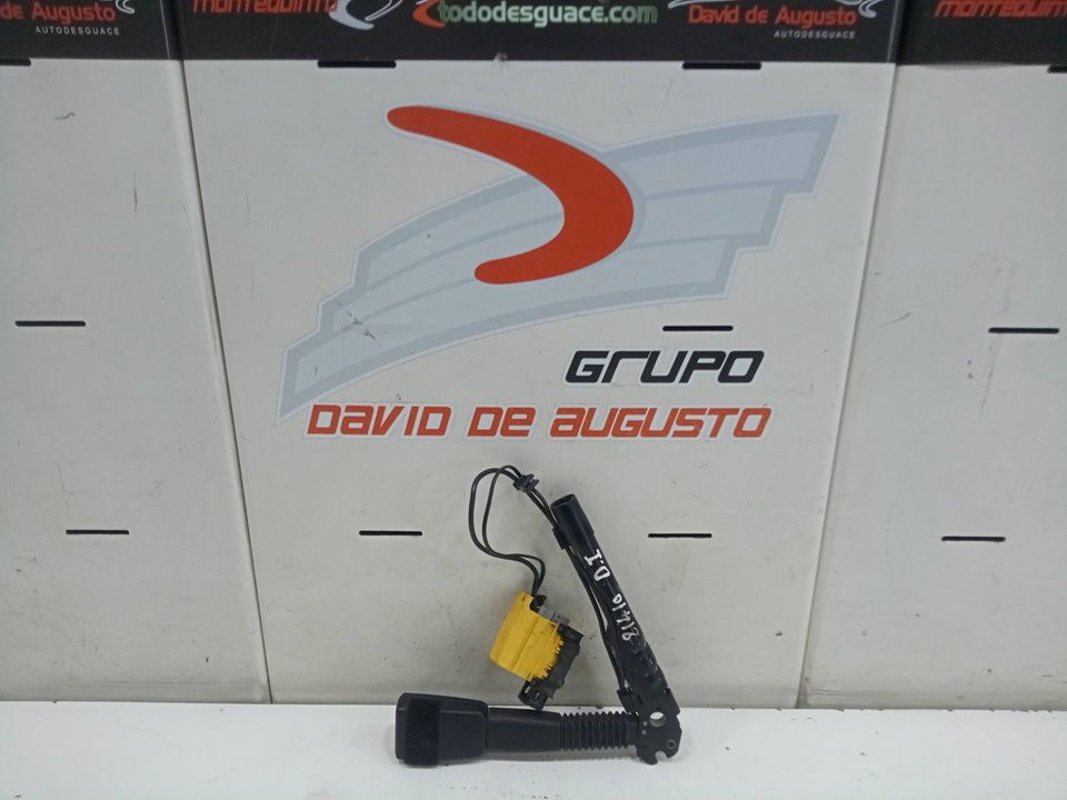 Anclaje cinturon delantero izquierdo opel astra h fastback (200920