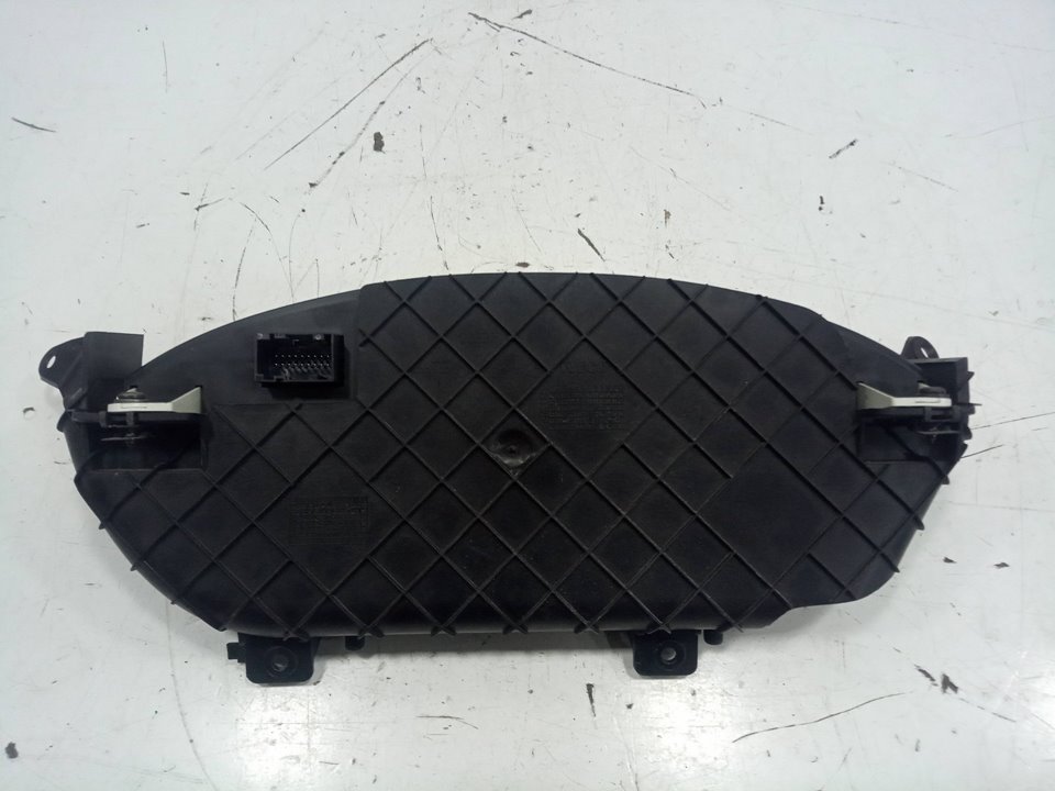 Cuadro instrumentos iveco daily  caja abierta    