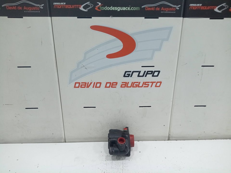Bomba direccion mercedes atego 4cilindros 4x2