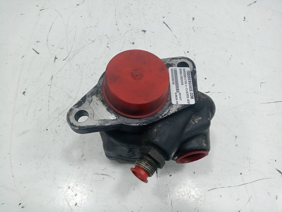 Bomba direccion mercedes atego 4cilindros 4x2