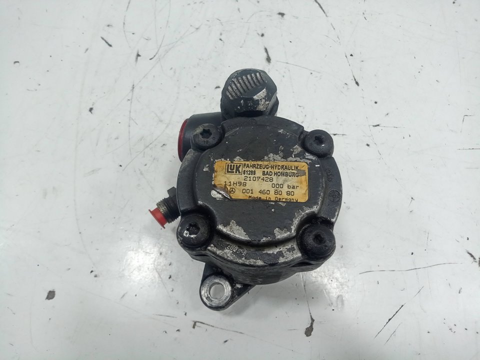 Bomba direccion mercedes atego 4cilindros 4x2