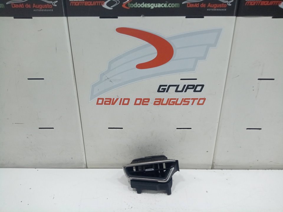 Rejilla aire delantera izquierda toyota corolla (210)    |   ..