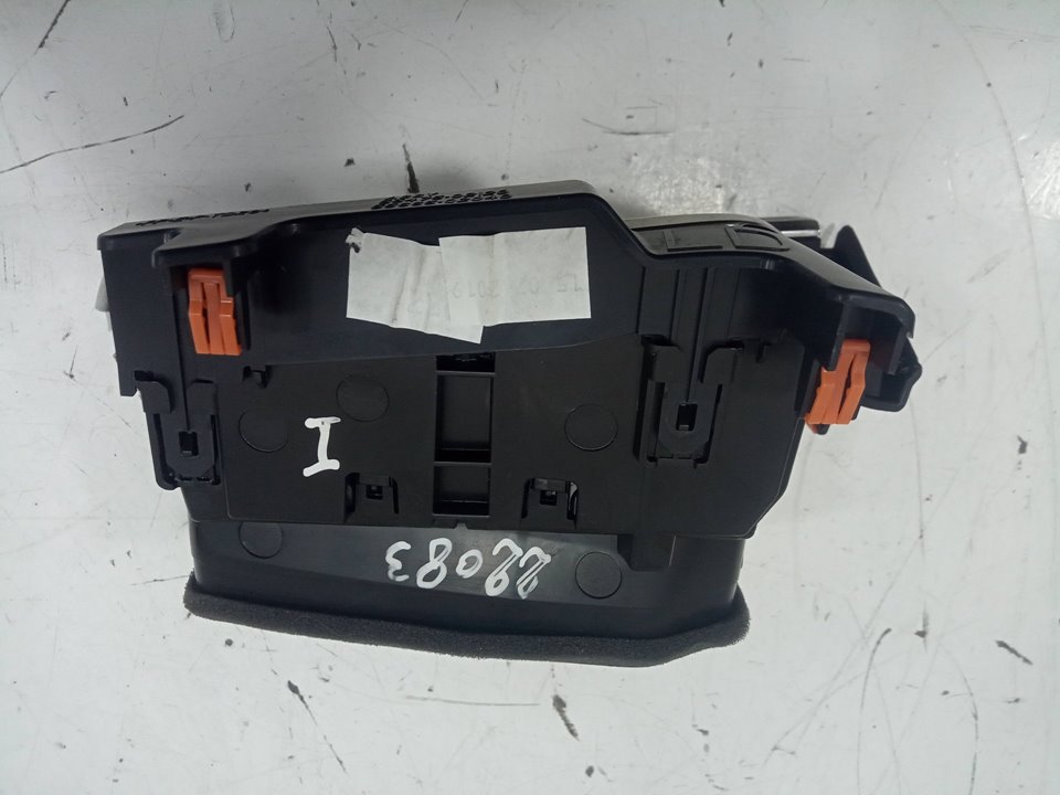 Rejilla aire delantera izquierda toyota corolla (210)    |   ..