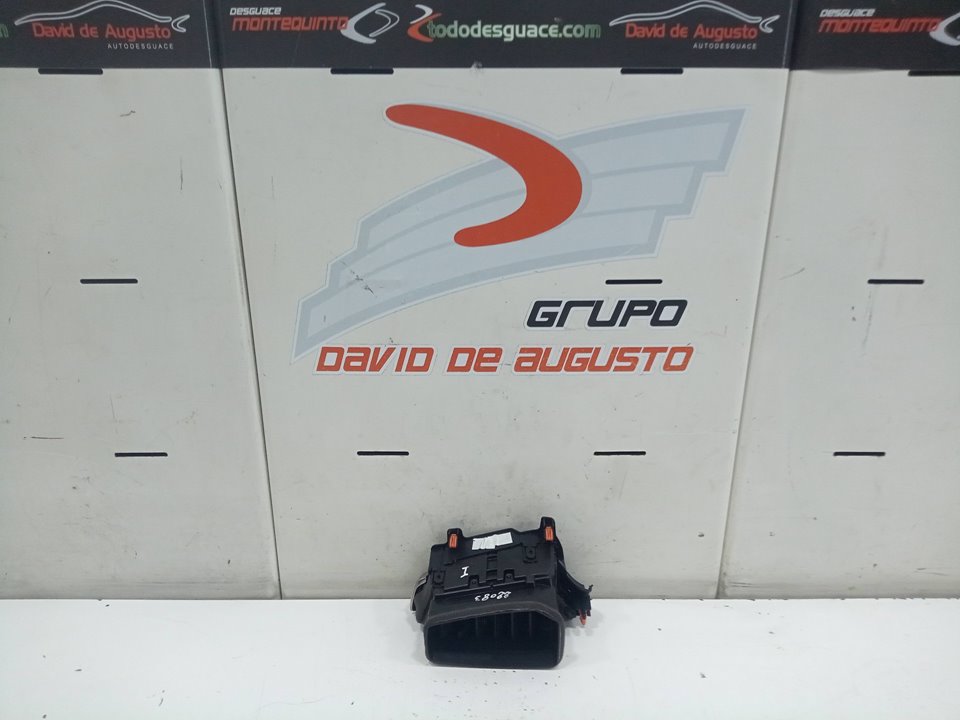 Rejilla aire delantera izquierda toyota corolla (210)    |   ..