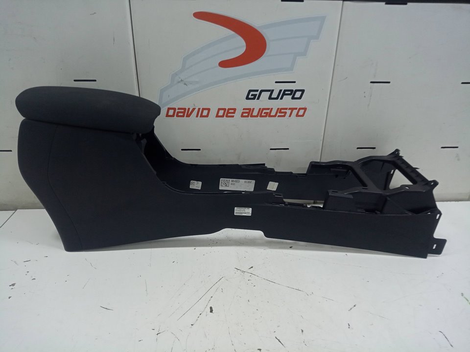 Apoyabrazos central toyota corolla (210)    |   ..